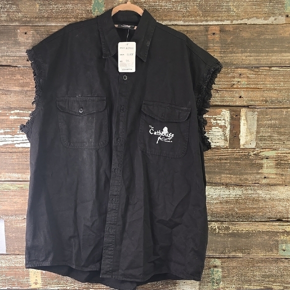 Mens Bikers Black Sleeveless Button-Up Shirt/Cathouse Lounge, Multiple Sz - Picture 2 of 8